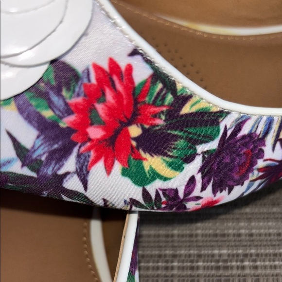 Comfortview Floral Slingback Flats - Red, Purple, White - Picture 14 of 17